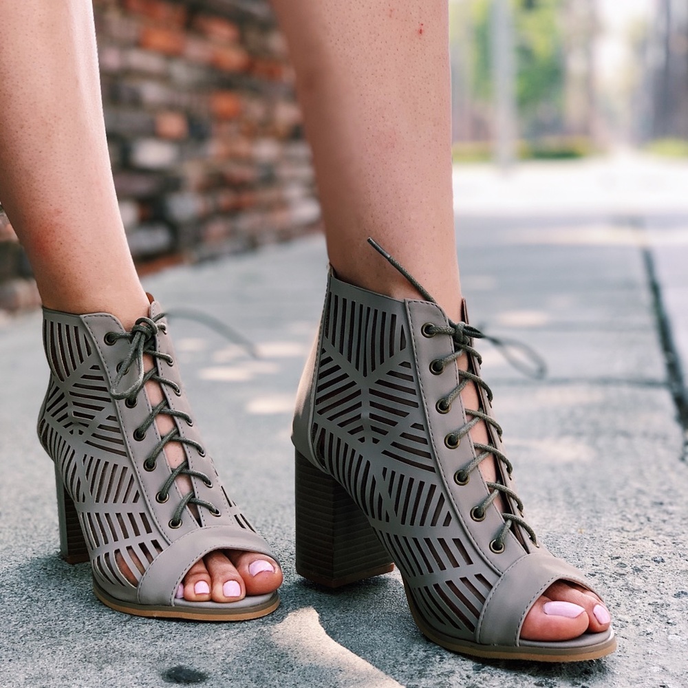 Open Toe Laced Up Spring Cut Out Ankle Booties - Picture 2 of 8